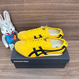 New Onitsuka Tiger Mexico 66 sneakers